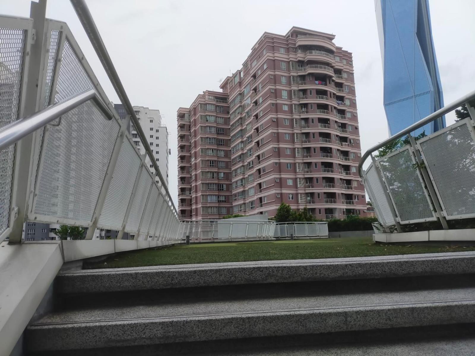 Apartment Mid Night Realm Kuala Lumpur