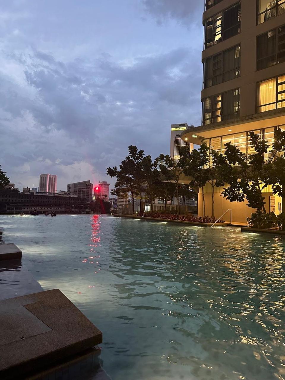 Mid Night Realm Kuala Lumpur